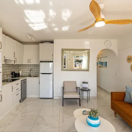 Apartment Ocean View La Caleta
